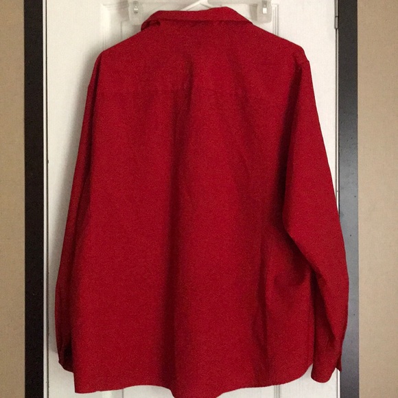 Red button down - Picture 5 of 5
